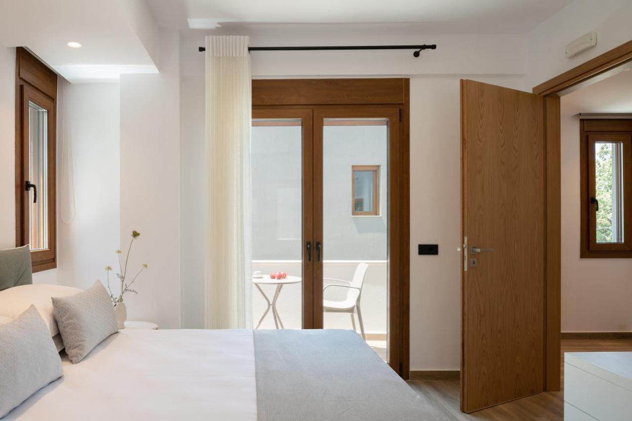 De Light Boutique Villas I II & III - Close To Rethymno, By Thinkvilla 阿迪斯普普伦 外观 照片