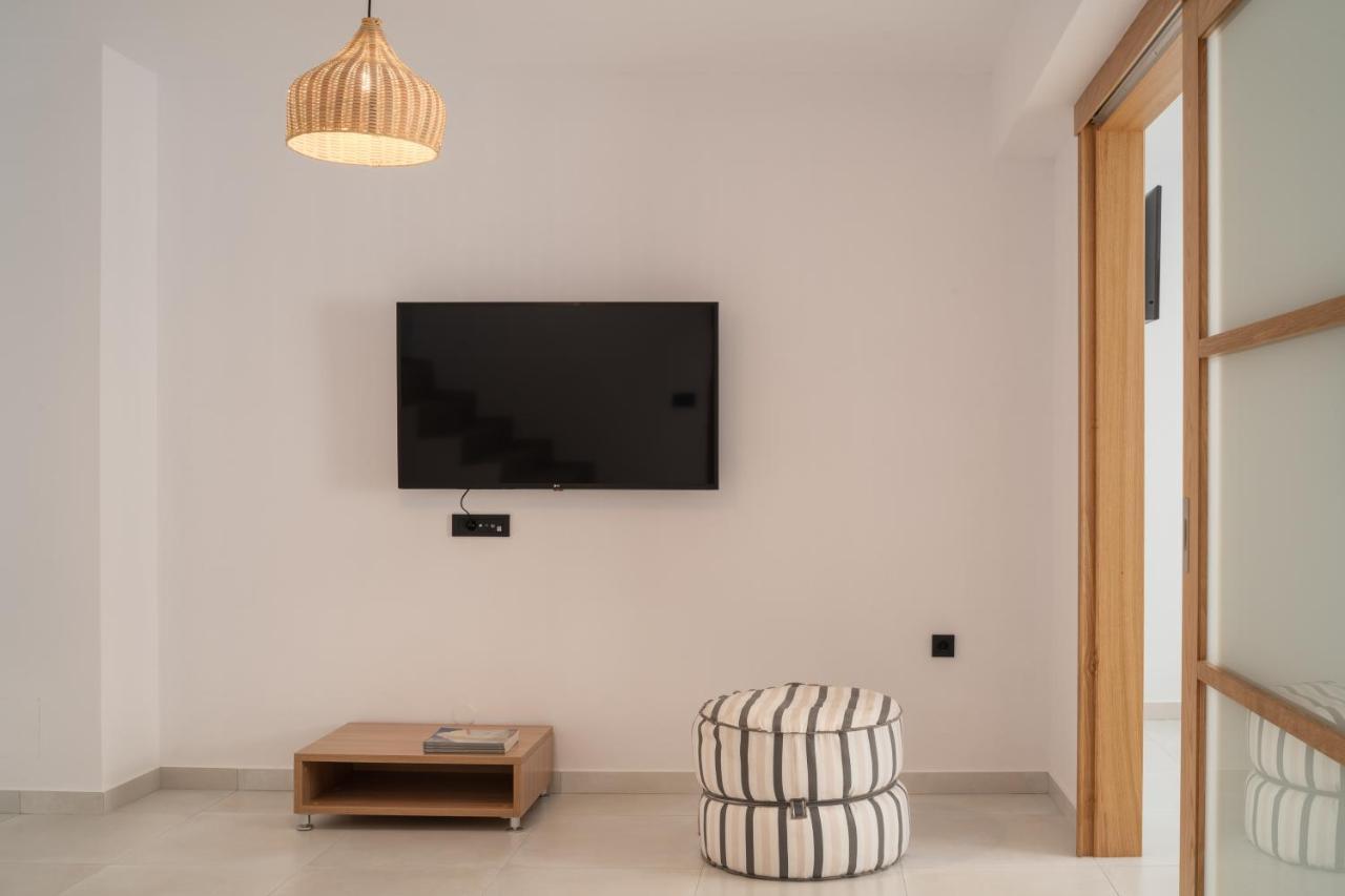 De Light Boutique Villas I II & III - Close To Rethymno, By Thinkvilla 阿迪斯普普伦 外观 照片