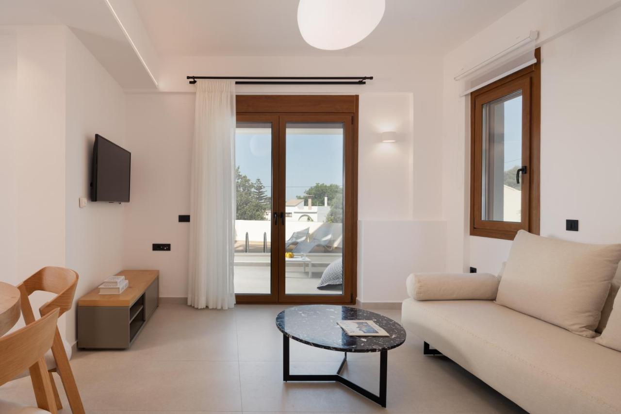 De Light Boutique Villas I II & III - Close To Rethymno, By Thinkvilla 阿迪斯普普伦 外观 照片